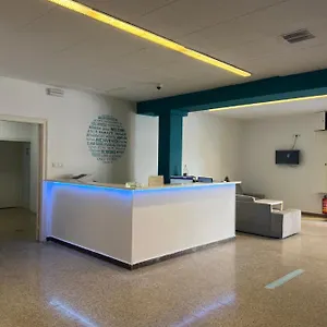 hostal-san-carlos.catalonia-hotels.com/